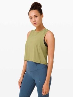 Lululemon Sculpt Tank *Cropped
Hazel Green Size 6